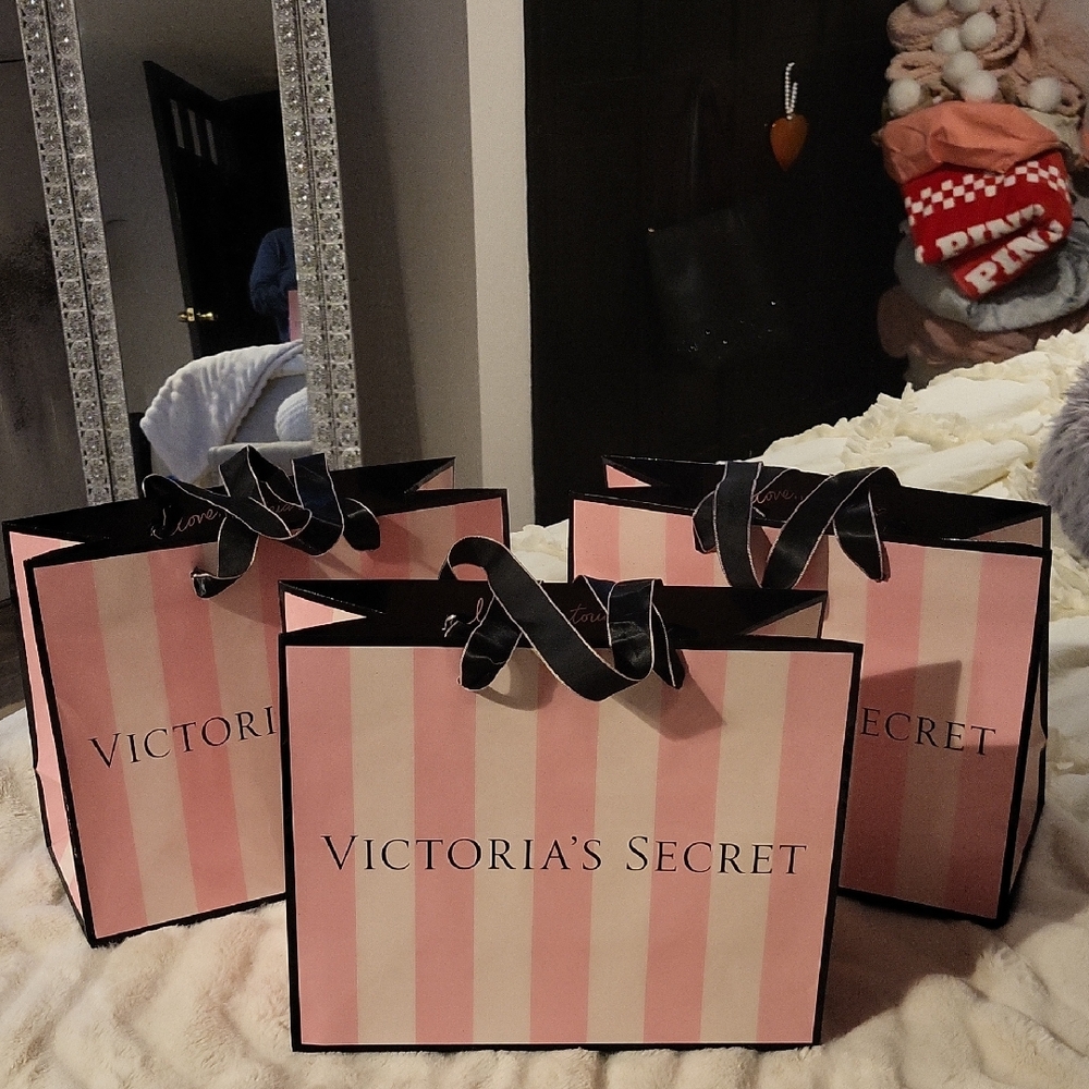 🩷🤍🖤 Victoria's Secret Pink Striped Shopping Bag🖤🤍🩷